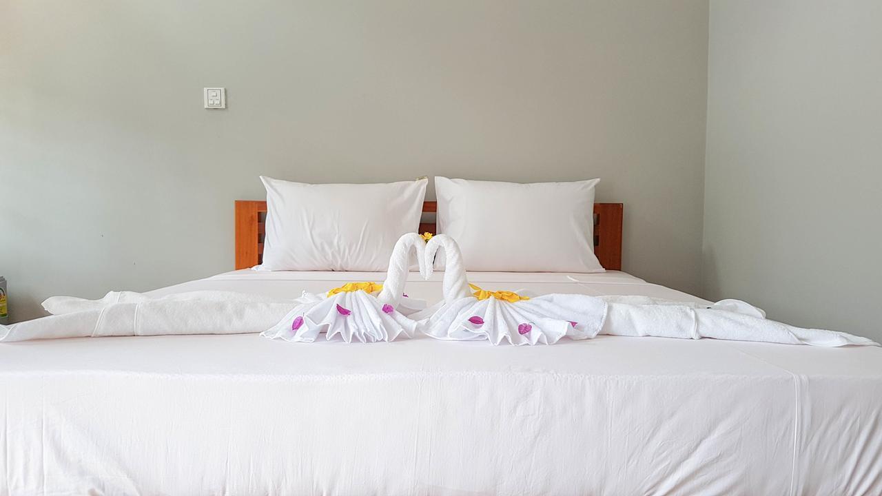 كامبوت Two Moons Resort المظهر الخارجي الصورة