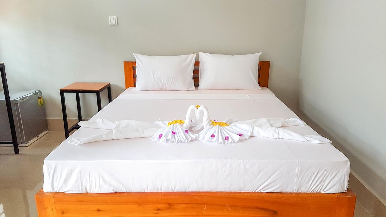 كامبوت Two Moons Resort المظهر الخارجي الصورة